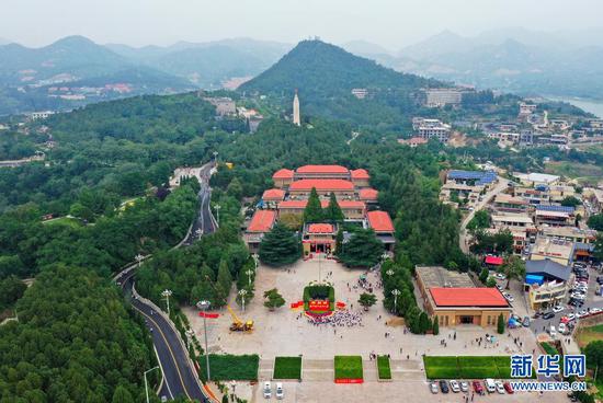 河北省平山县西柏坡纪念馆外景（6月13日摄，无人机照片）。新华社记者 牟宇 摄